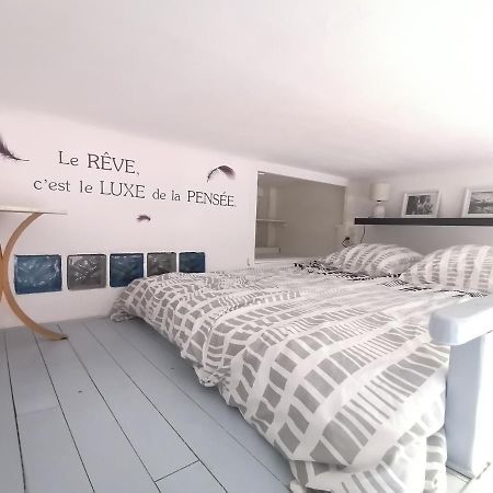 Le Cocon - Charmant F1 Bis - Centre Ville A 2 Pas De La Promenade Des Anglais Apartman Nizza Kültér fotó